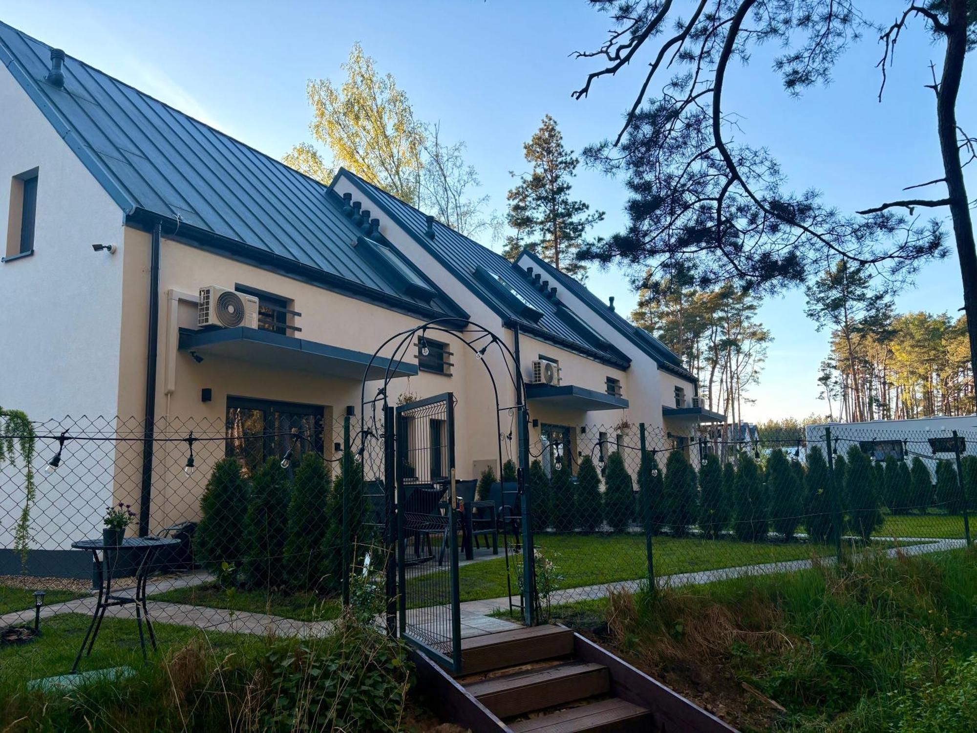 La Brisa Apartments Дзивновек Екстериор снимка